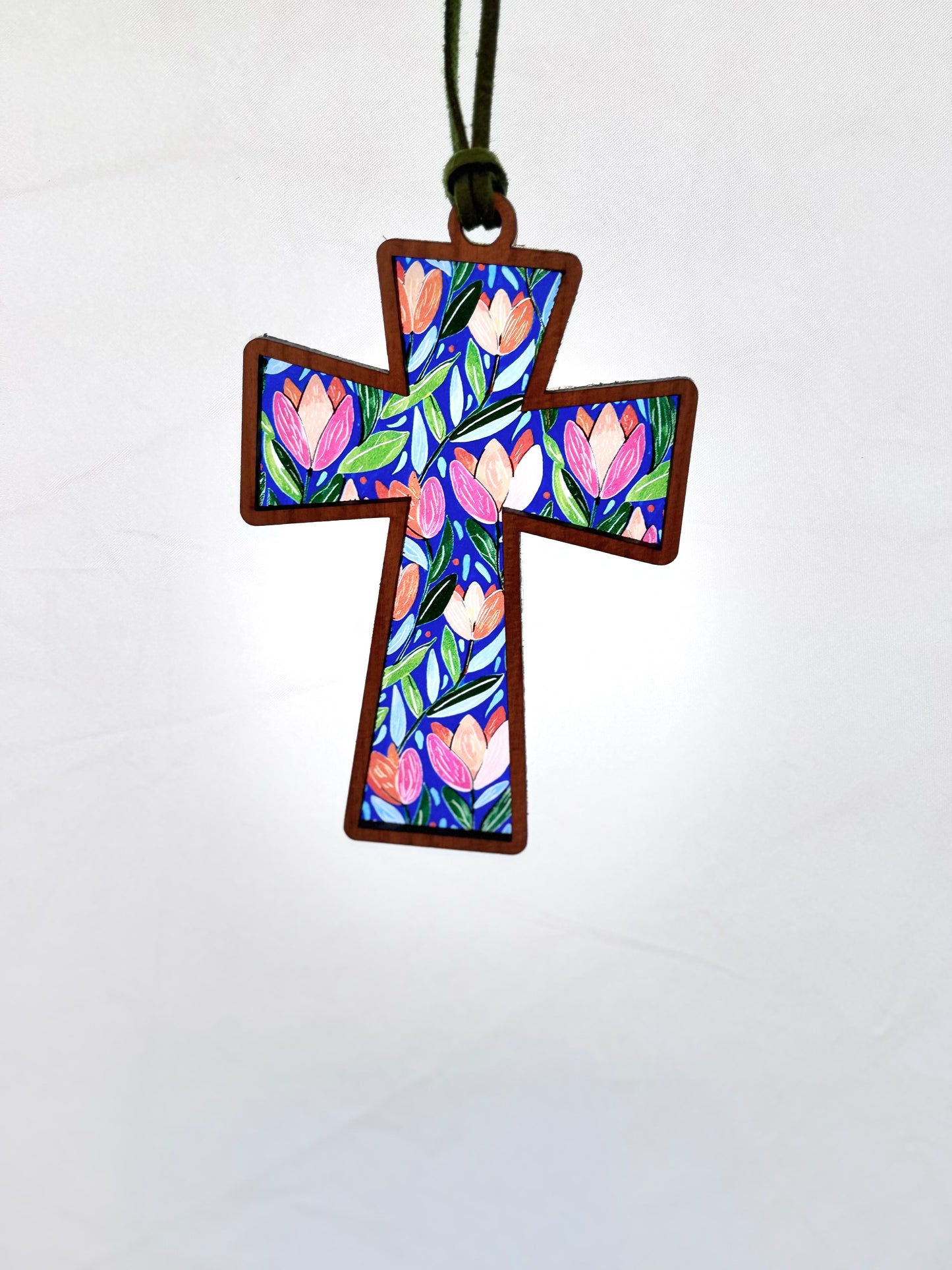 Wooden Cross Car Charm – Vibrant Tulips Rearview Mirror or Suncatcher Décor