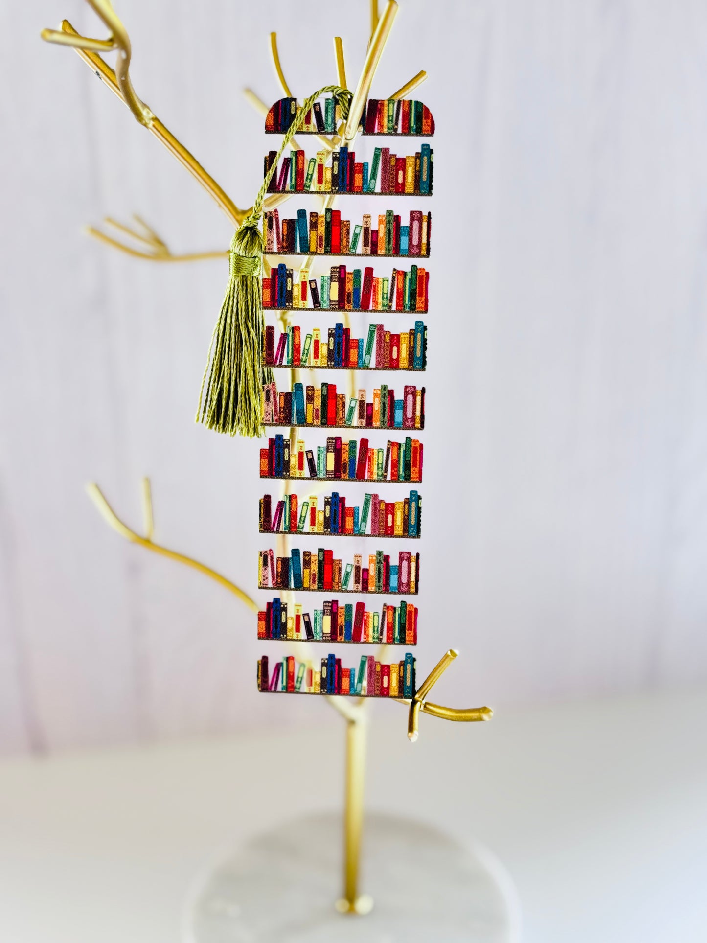 Bookshelf Bookmark with Tassel β Clear Flexible Plastic | Book Lover Gift