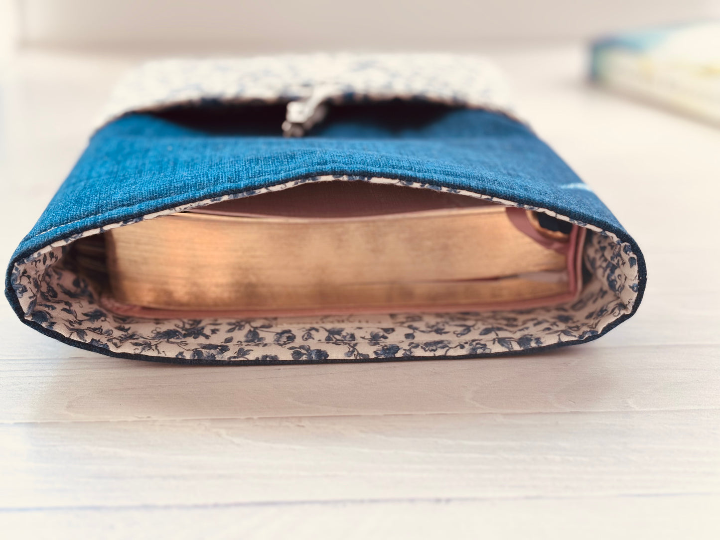 Handmade Quilted Bible Sleeve with Pocket